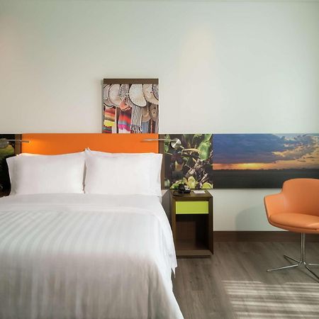 Hampton By Hilton Yopal Hotel Ngoại thất bức ảnh