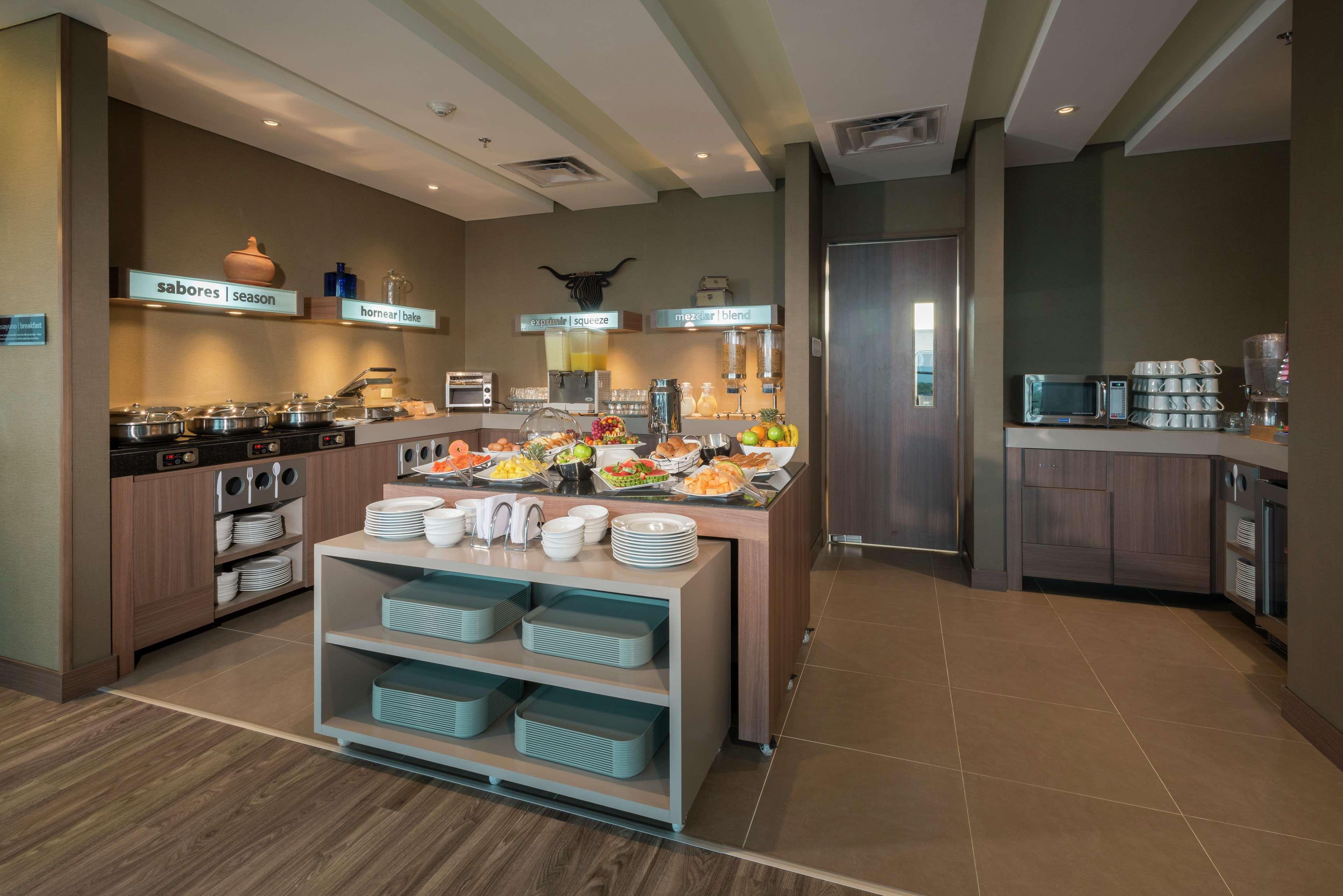 Hampton By Hilton Yopal Hotel Ngoại thất bức ảnh
