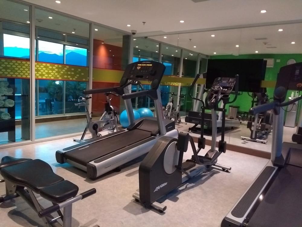 Hampton By Hilton Yopal Hotel Ngoại thất bức ảnh