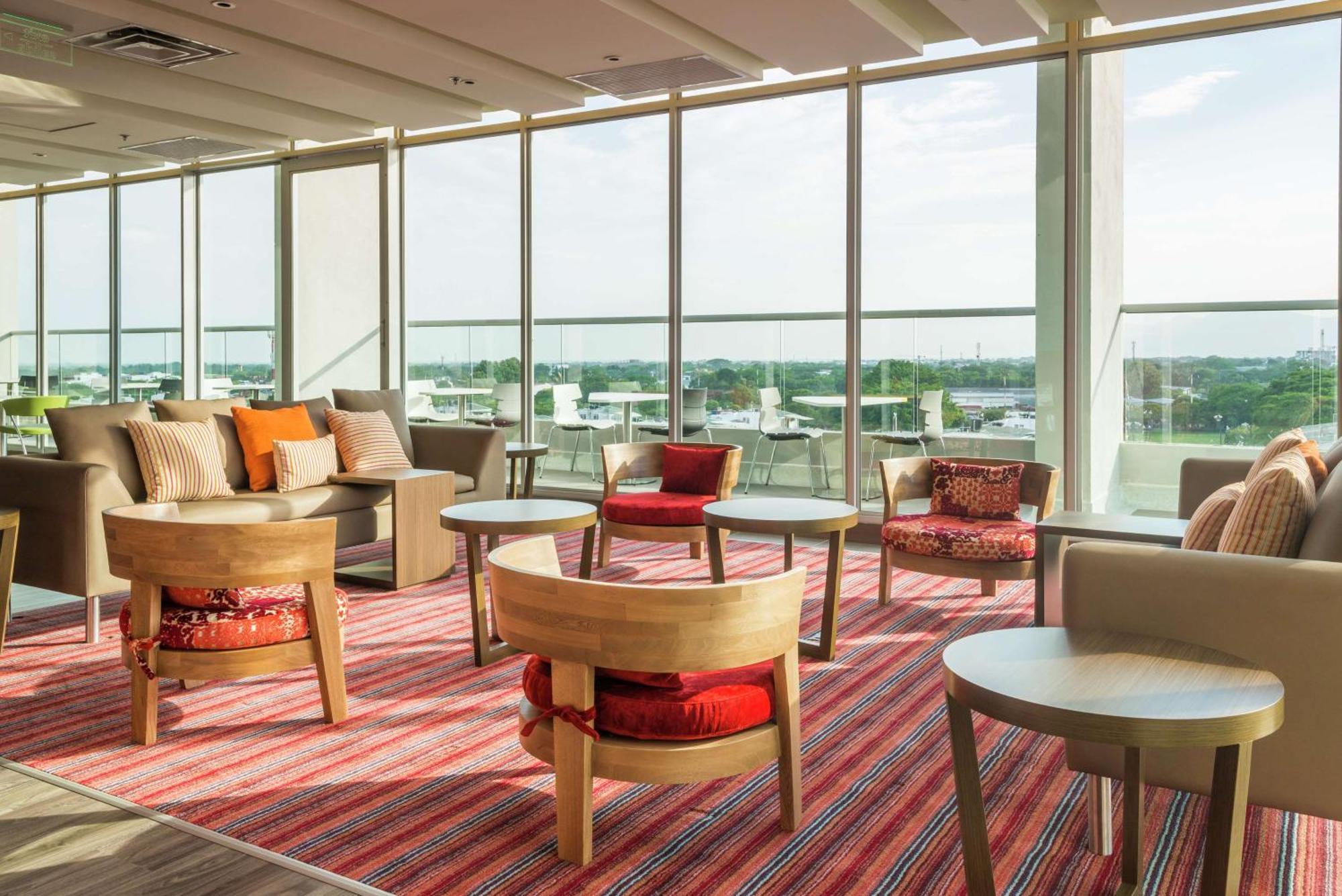Hampton By Hilton Yopal Hotel Ngoại thất bức ảnh